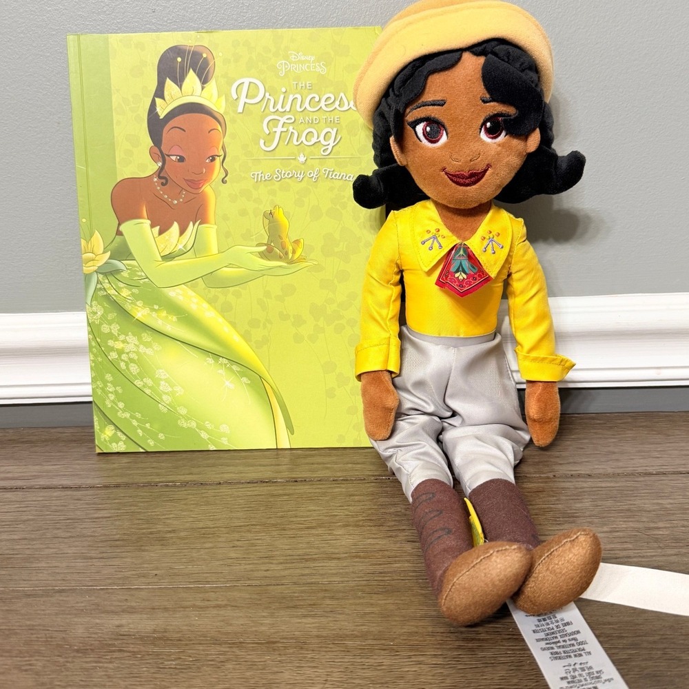Disney Tiana Bayou Adventure Plush Princess and the Frog Explorer Outfit 12"